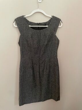 Banana Republic Gray Dress Size 8 – Structured Work/Office Dress